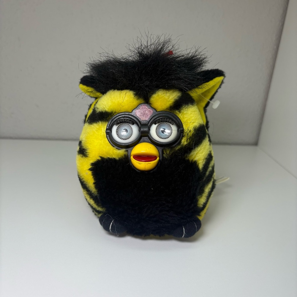 1999 Nanco Furby Bumblebee Plush Stuffed Toy Yellow Black Stripes